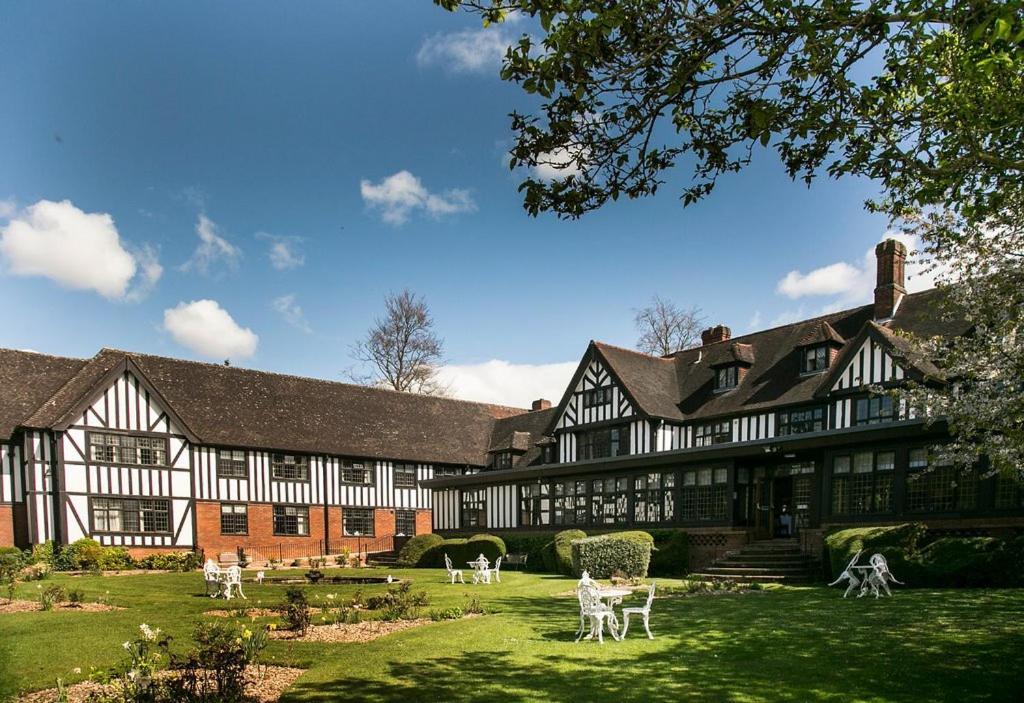 Hotel Hogarths Stone Manor à Kidderminster Extérieur photo